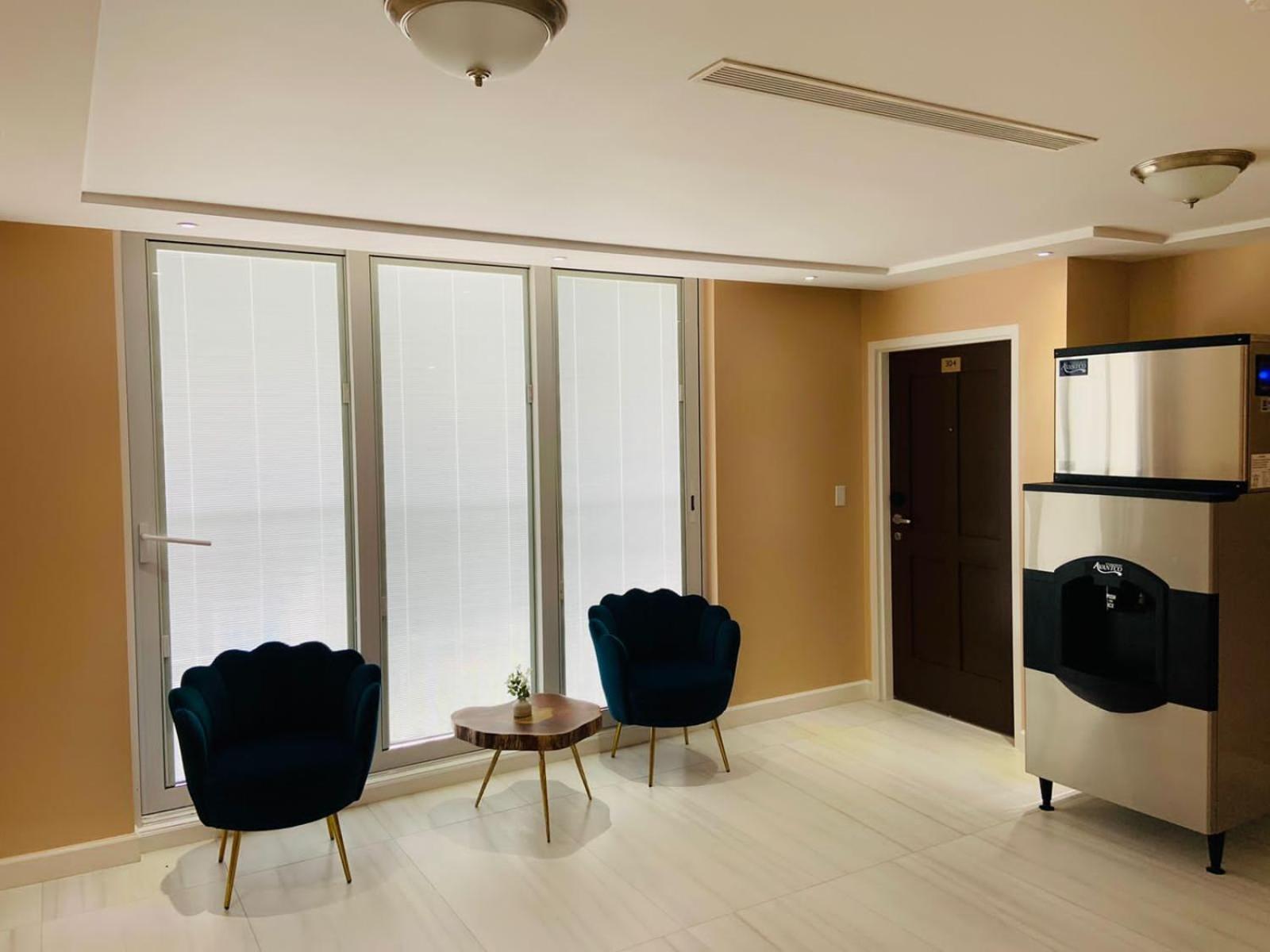 רוד טאון The New View Inn מראה חיצוני תמונה