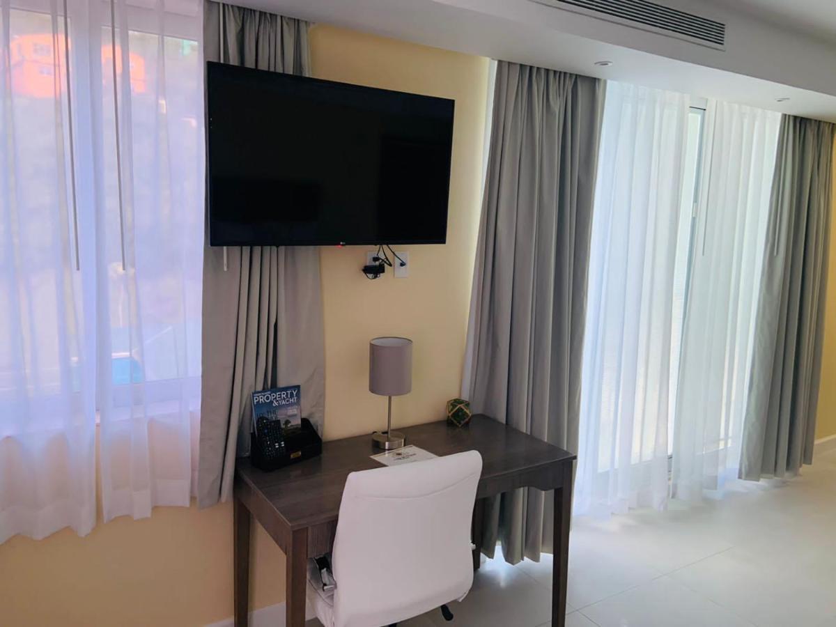 רוד טאון The New View Inn מראה חיצוני תמונה